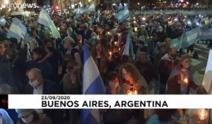 Argentine : des centaines de manifestants défilent contre la réforme de la justice