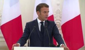 Emmanuel Macron sur l’attaque à Paris: "Le président de la République n’a pas vocation à commenter mais à agir"
