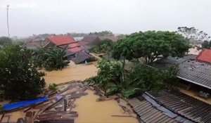 Inondations spectaculaires au Vietnam