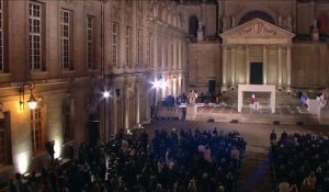 Hommage à Samuel Paty - Revoir en vidéo l'intégralité des 40 minutes de l'hommage de la France au professeur dans la cour de la Sorbonne