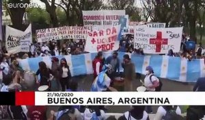 Argentine : la colère des infirmières, démunies, en pleine crise du Covid-19