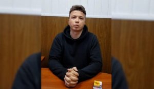 Avion détourné par la Biélorussie : «Sauvez-mon fils je vous en prie», exhorte la mère du journaliste arrêté