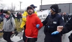 A Toronto, arrestation d'un restaurateur qui refusait de fermer malgré le confinement