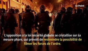 Sécurité globale : des heurts dans la manifestation parisienne