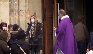 Jauge dans les églises : le gouvernement français doit revoir son décret