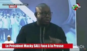 Troisième mandat : Macky SALL campe sur sa position