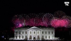 Les feux d'artifice à Washington pour la nuit d'investiture de Biden