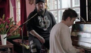 Rag'n'Bone Man chante "Human" en live acoustique