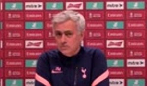 Cup - Mourinho : "Personne n'est meilleur qu'Ancelotti pour donner un trophée à Everton"