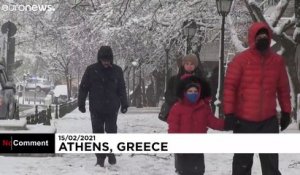 De la neige sur Athènes