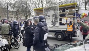 Allemagne : une manifestation "anticorona" dispersée à Berlin