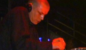 Luke Slater at Circus Disco in Hollywood 09/16/00 | Giant Club Tapes