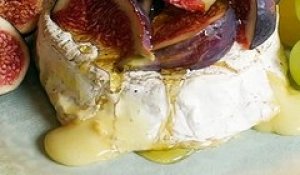 Camembert chaud aux figues