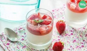 Panna Cotta et fraises en gelée