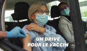 Contre le Covid, un "vaccidrive" ouvre à Montpellier, une première en France