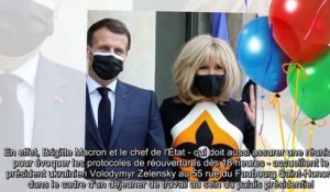 ✅ Brigitte Macron pimpante - on adore sa robe Louis Vuitton graphique