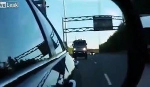 Se faire doublé par un camion à plus de 180kmh sur l'autoroute en Russie