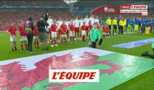 L'émouvante cérémonie des hymnes avant Pays de Galles Ukraine - Foot - Qualif. CM