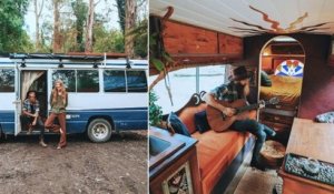 Ce couple a transformé un vieux bus en maison roulante pour parcourir les routes d'Australie