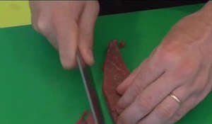 Comment faire un tartare de bœuf au couteau 