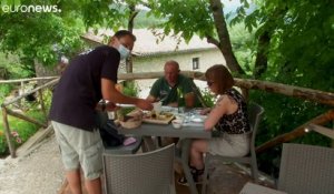 De jeunes italiens redonnent vie à un hameau du Latium avec une auberge de jeunesse