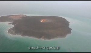 L'Azerbaïdjan publie une vidéo d'un volcan de boue en activité sur la mer Caspienne