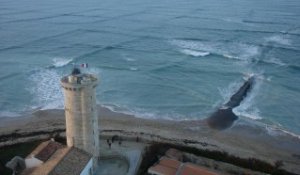 Si vous voyez des vagues carrées se former sur la mer, ne vous baignez surtout pas...