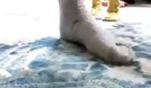 Regardez Le Groove De Ce Bebe Qui Danse Sur Du Hip Hop Sur Orange Videos