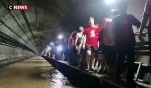 Métro englouti, quartiers submergés… Regardez les images impressionnantes des inondations qui ont touché le centre de la Chine - Au moins 25 morts et des millions d'euros de dégâts - VIDEO