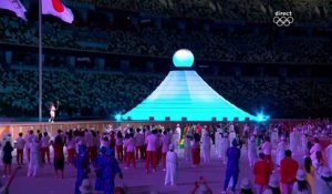 JO 2021 : la star du tennis japonais Naomi Osaka a allumé la vasque olympique
