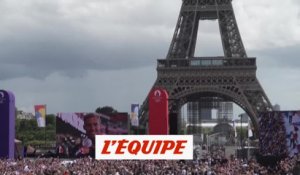La fête au Trocadéro pour la passation de drapeau - Tous sports - JO