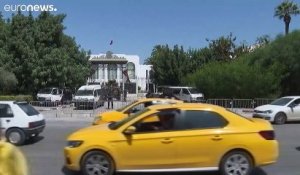 Tunisie : le président Kaïs Saïed prolonge le gel du Parlement, un mois après son coup de force