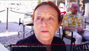 Gestes barrières : timide retour de la bise en France