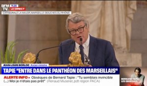 Jean-Louis Borloo lors des obsèques de Bernard Tapie: "Le gladiateur se repose enfin"