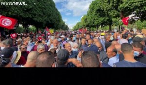 A Tunis, des milliers de personnes contre la dérive autocratique du président Kais Saied