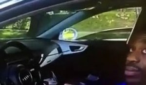 USA - Les images insupportables d'un homme noir et paraplégique sorti de son véhicule par les cheveux par la police font scandale et provoquent la colère - VIDEO