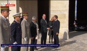 Hommage à Hubert Germain: Emmanuel Macron arrive dans la cour des Invalides