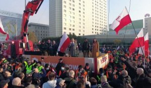 Pologne : l'extrême-droite fête l'indépendance, alors que le sentiment anti-UE progresse
