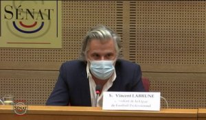 Violences : «Le football français n’est pas responsable de la folie des gens » lâche Vincent Labrune