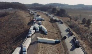États-Unis: une quarantaine de véhicules impliqués dans un énorme accident causé par le verglas