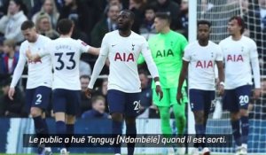 Tottenham - Ndombélé hué, "c'est la vie" répond Conte
