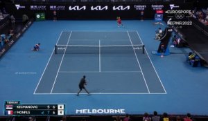 Monfils régale et empoche le 2e set : Revivez la fin du tie-break