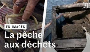 Faute de poissons, des pêcheurs brésiliens collectent des déchets