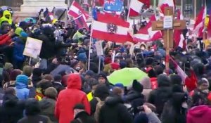 Omicron : l'Autriche assouplit les restrictions, la Russie enregistre 100 000 cas en 24 heures