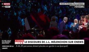 Présidentielle - Revoir le début du meeting de Jean-Luc Mélenchon à Montpellier : "Si vous voulez, dans deux mois le Smic sera à 1.400 euros. Si vous ne voulez pas, votez Macron !"