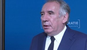 Parrainages des candidats à la présidentielle : Bayrou prêt à « donner l’exemple »