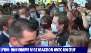 Emmanuel Macron reçoit un oeuf en déplacement à Lyon