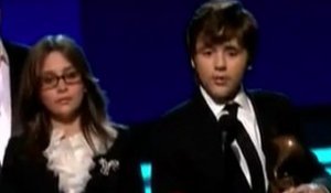 Le discours émouvant des enfants de Michael Jackson au Grammy Awards 2010 !