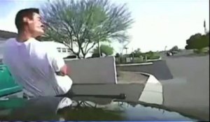 Le zapping du 16/04 :  Un policier écrase volontairement un suspect avec sa voiture !