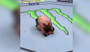 UFC 254 : les larmes de Khabib Nurmagomedov avant d'annoncer sa retraite